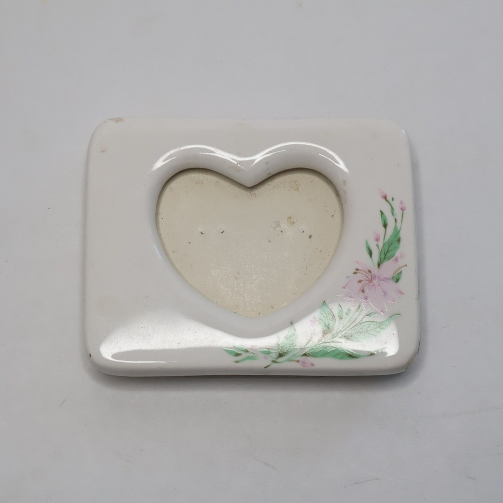 Vintage Ceramic Heart Photo Frame White Pink Floral Mini Desk Decor Cottage Core